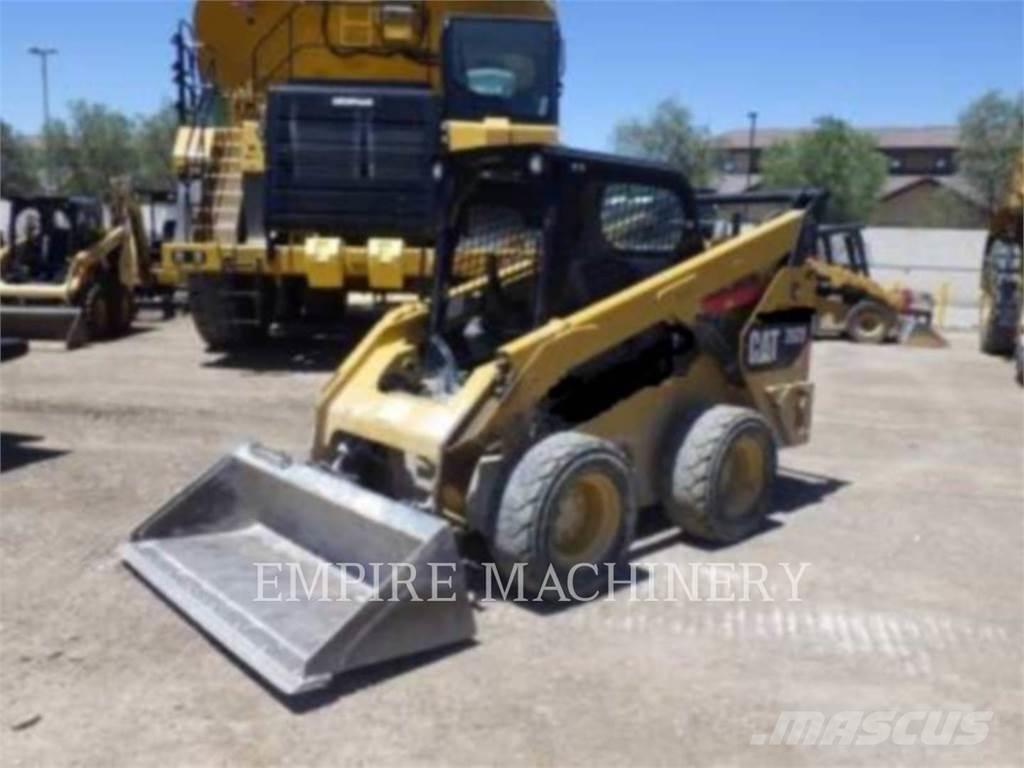 CAT 262D Skid steer mini nakladalci