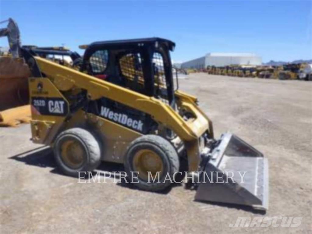 CAT 262D Skid steer mini nakladalci