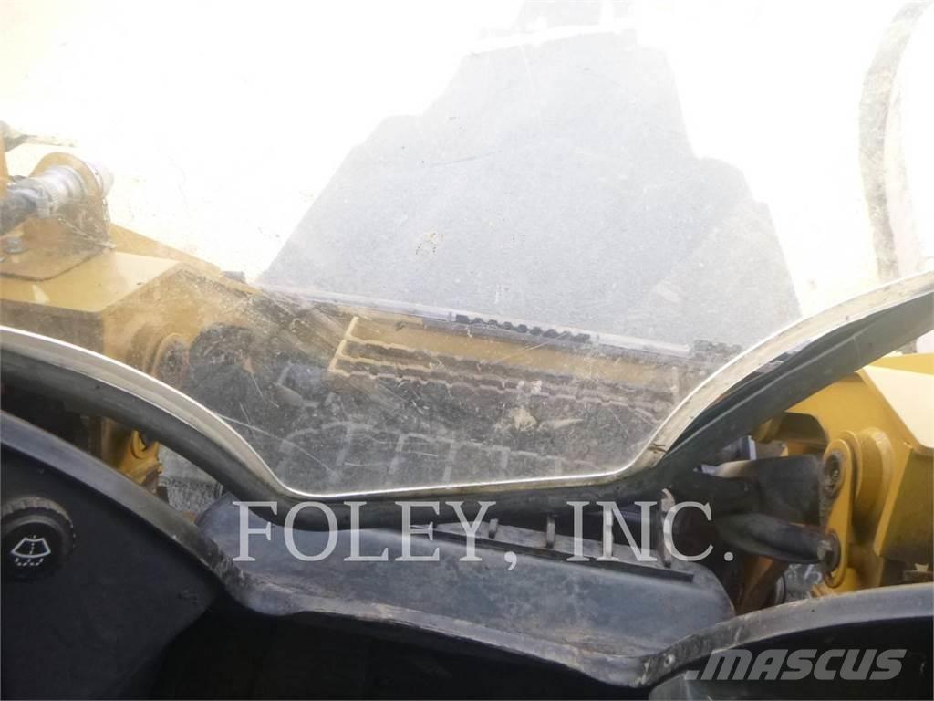 CAT 262D Skid steer mini nakladalci