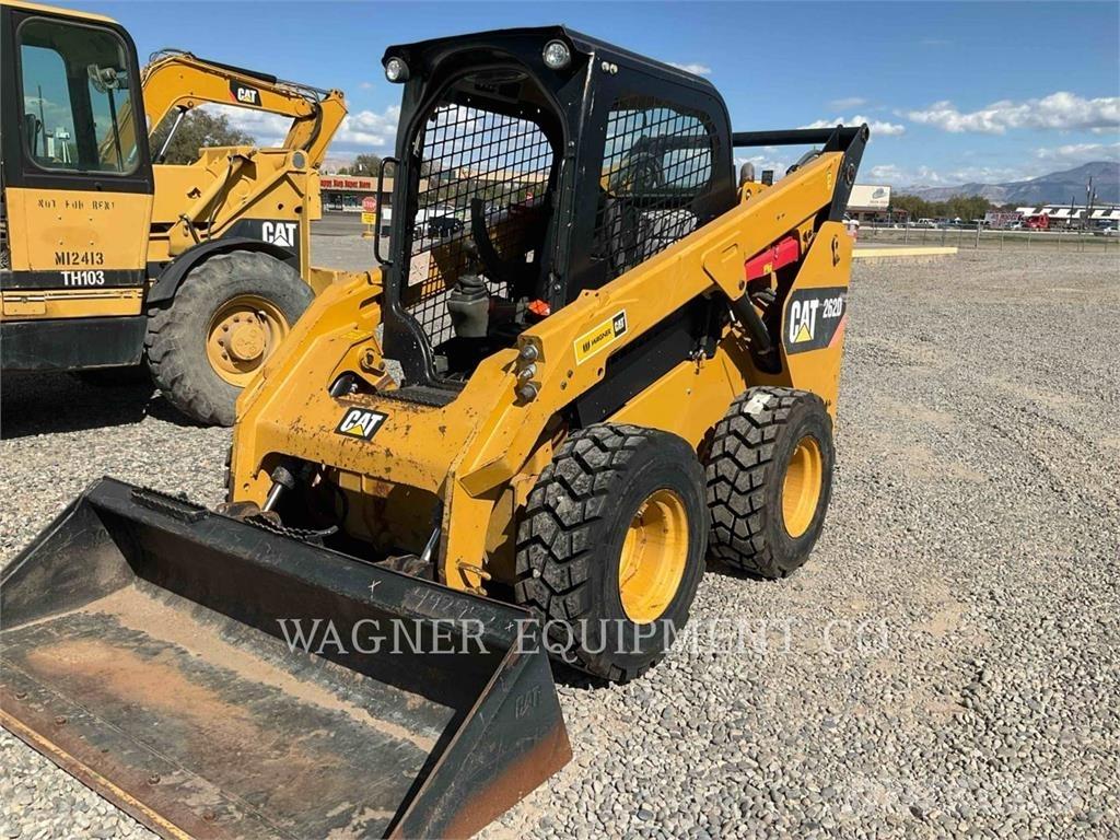CAT 262D Skid steer mini nakladalci
