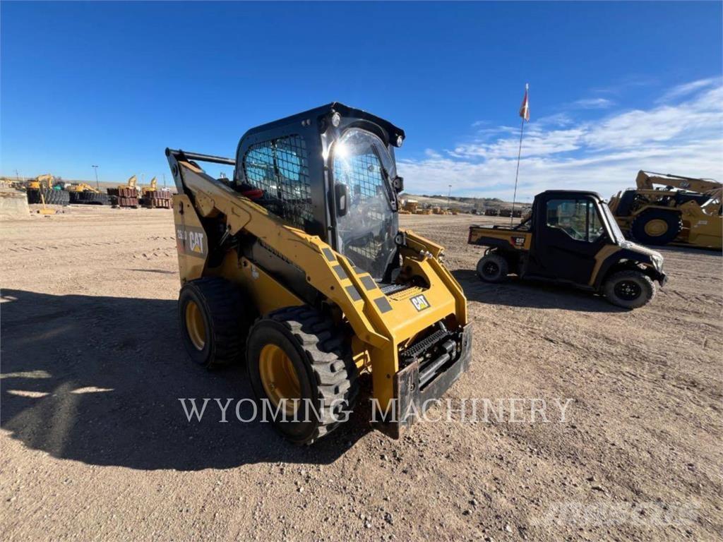 CAT 262D Skid steer mini nakladalci