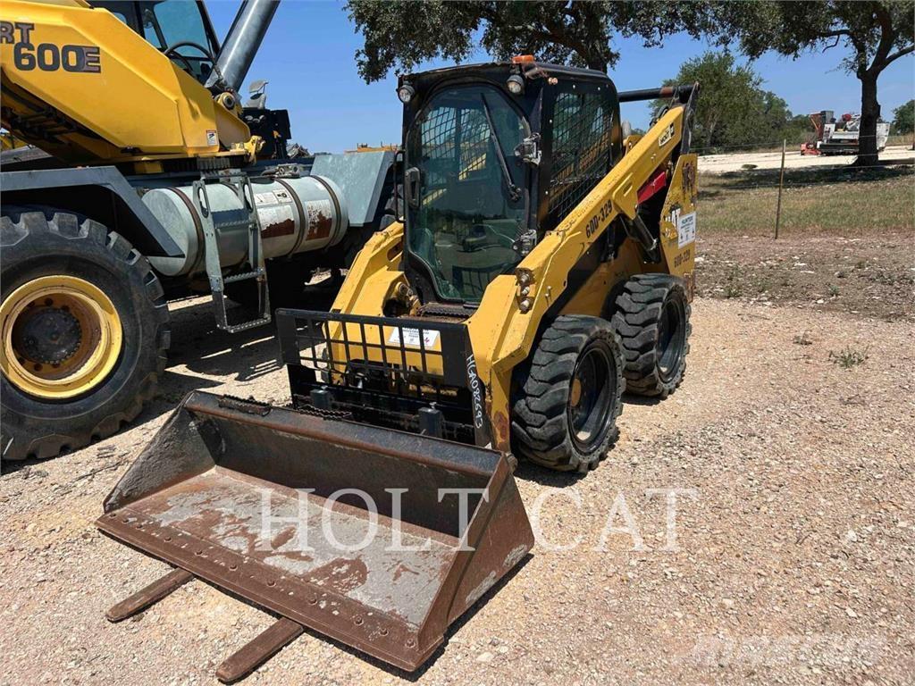 CAT 262D Skid steer mini nakladalci