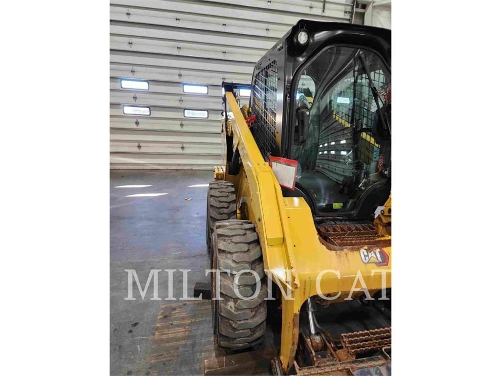 CAT 262D 3 Skid steer mini nakladalci