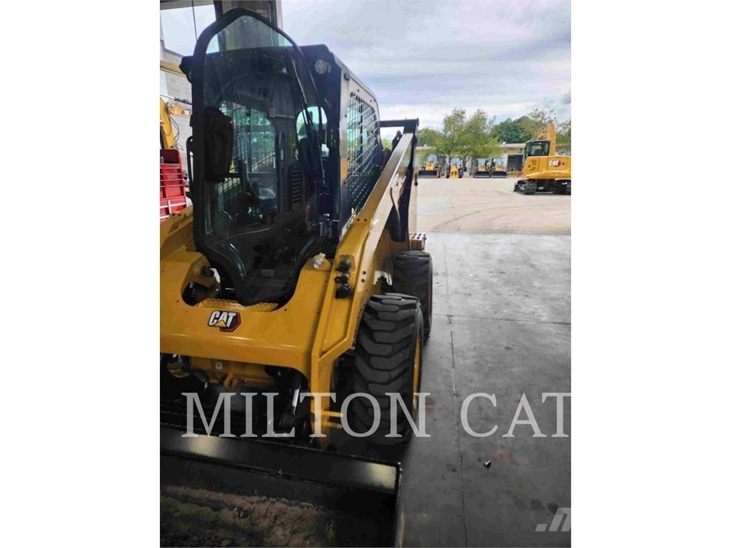 CAT 262D 3 Skid steer mini nakladalci