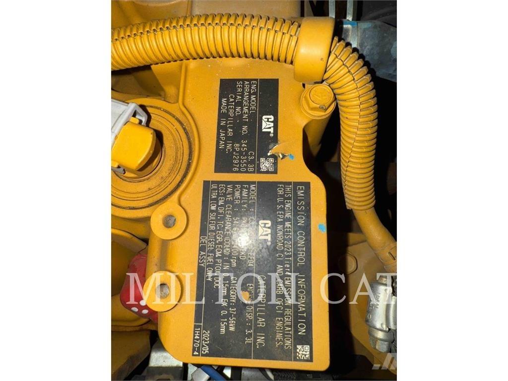 CAT 262D 3 Skid steer mini nakladalci