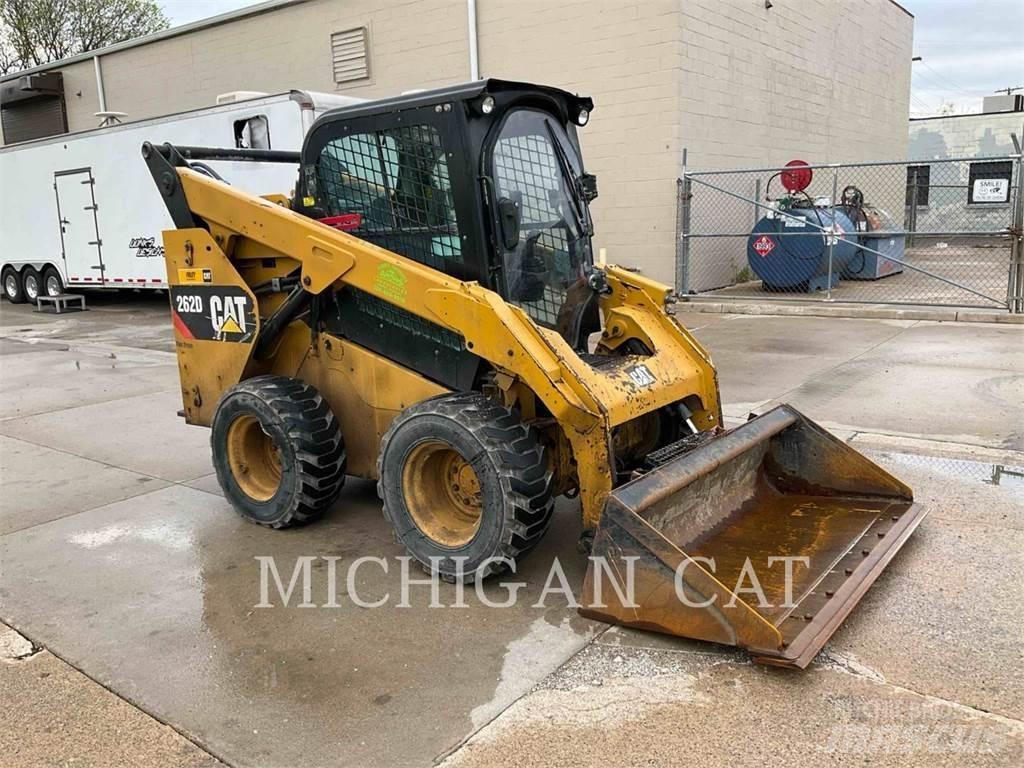 CAT 262D A2Q Skid steer mini nakladalci