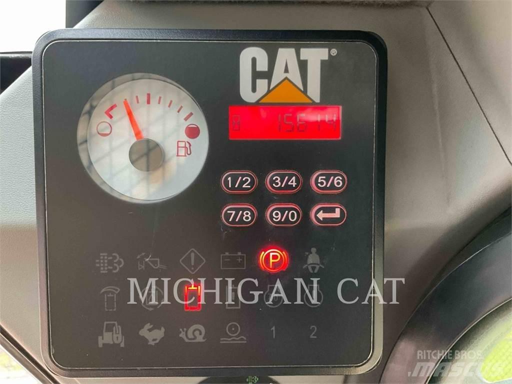 CAT 262D A2Q Skid steer mini nakladalci