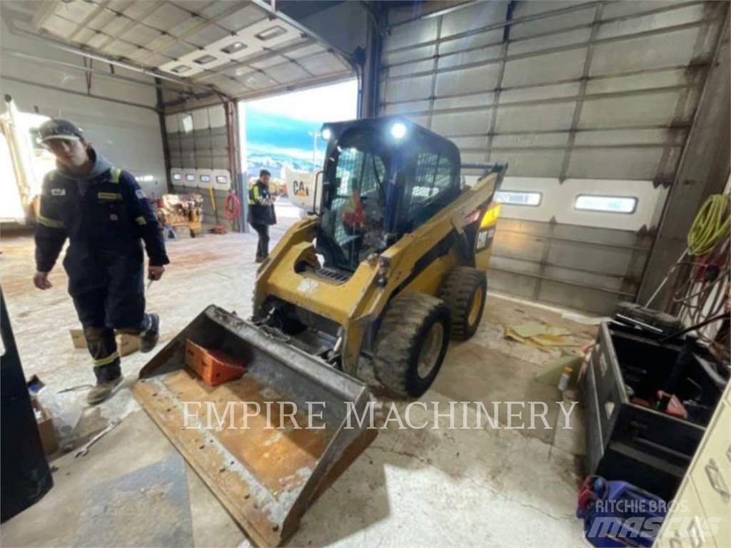 CAT 262D CA Skid steer mini nakladalci