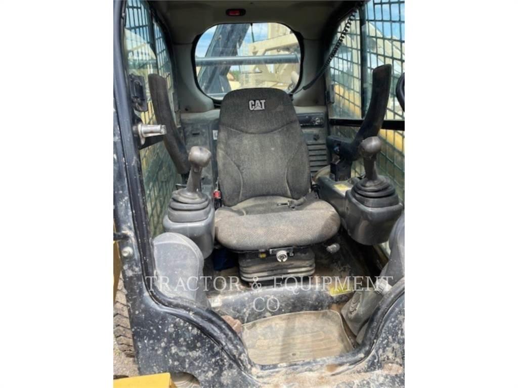 CAT 262D H3CB Skid steer mini nakladalci