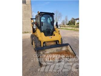 CAT 262D3 Skid steer mini nakladalci