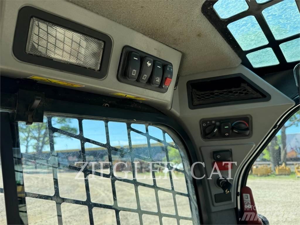 CAT 262D3 Skid steer mini nakladalci