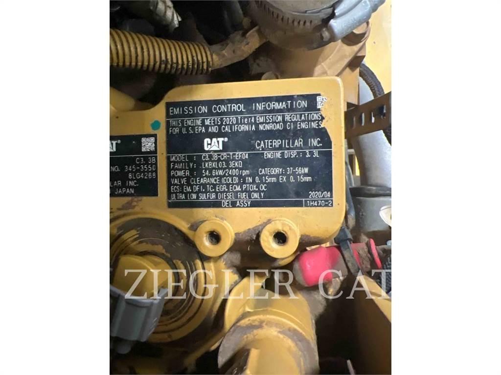 CAT 262D3 Skid steer mini nakladalci