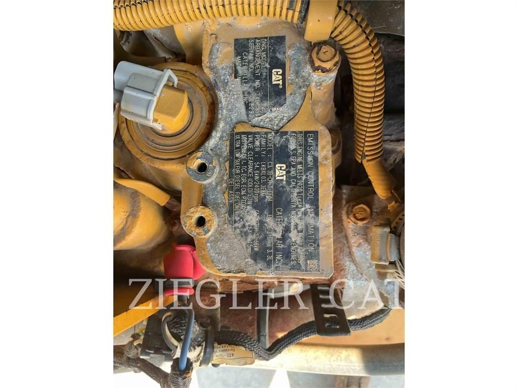 CAT 262D3 Skid steer mini nakladalci