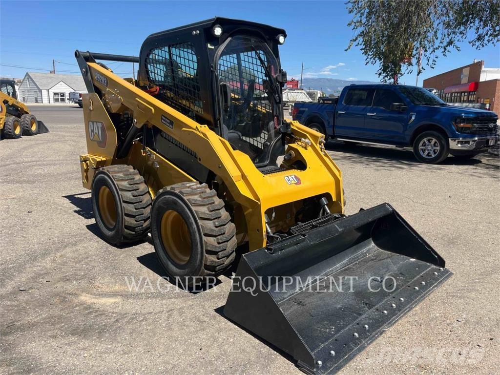 CAT 262D3 Skid steer mini nakladalci