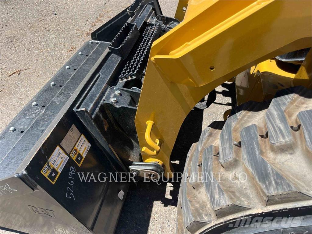 CAT 262D3 Skid steer mini nakladalci
