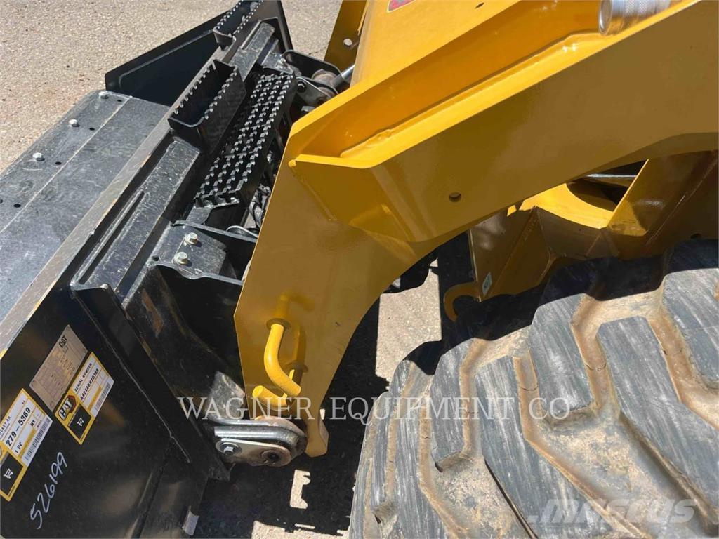 CAT 262D3 Skid steer mini nakladalci