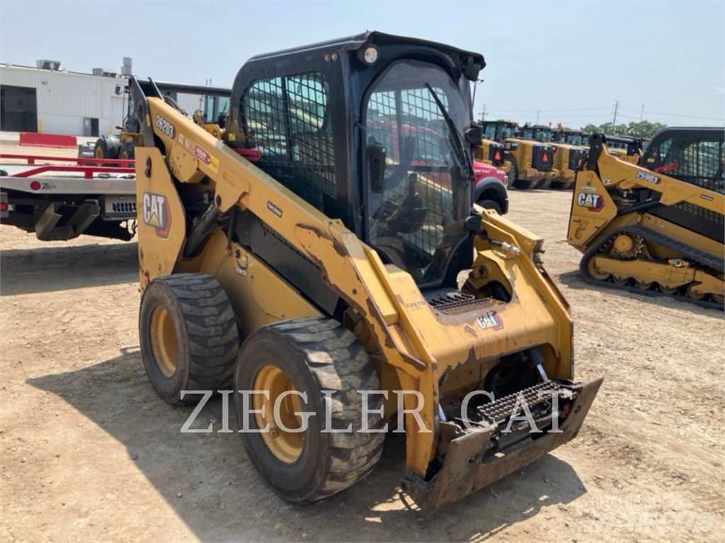 CAT 262D3 Skid steer mini nakladalci