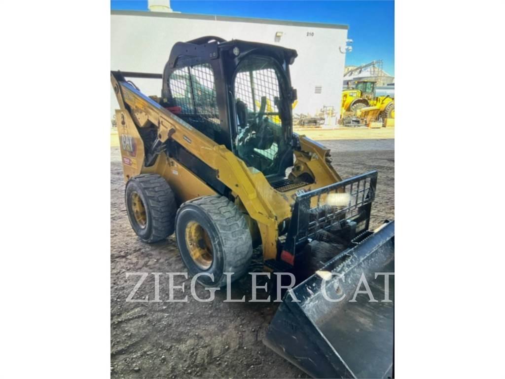 CAT 262D3 Skid steer mini nakladalci