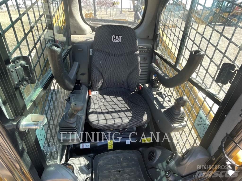 CAT 262D3 Skid steer mini nakladalci