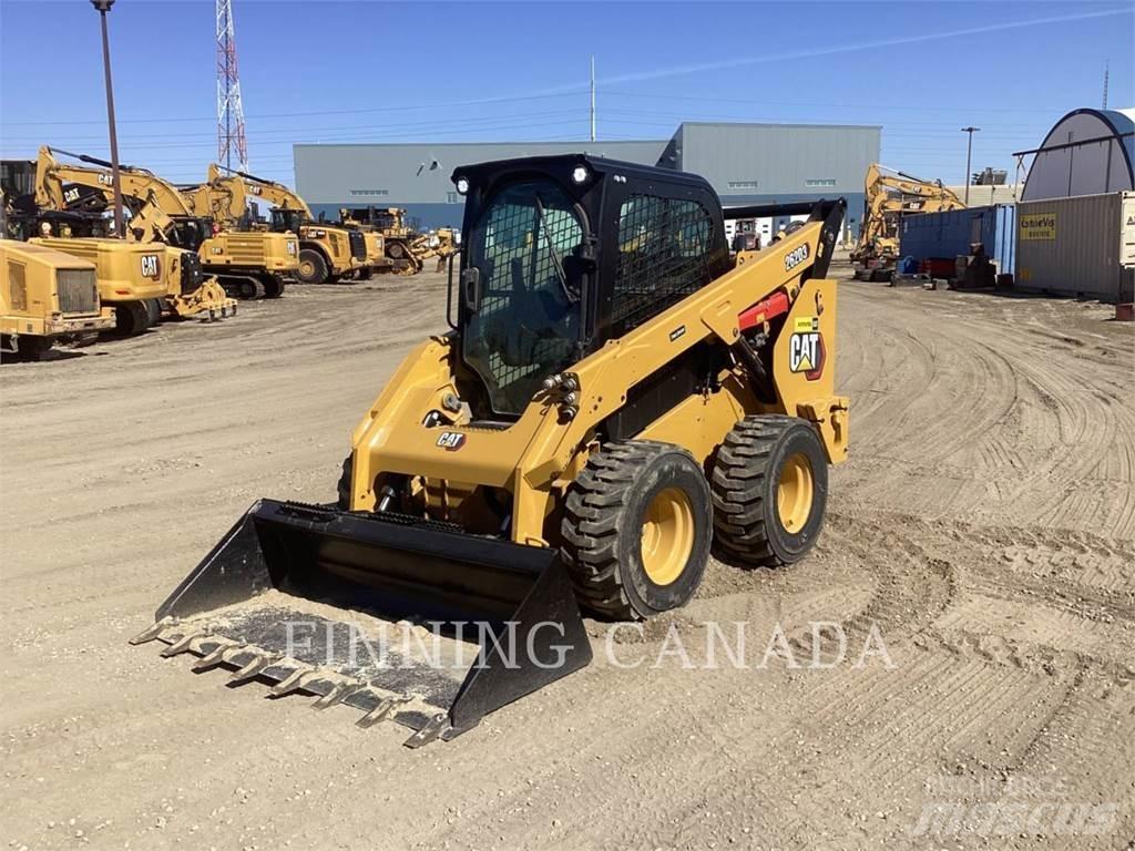 CAT 262D3 Skid steer mini nakladalci