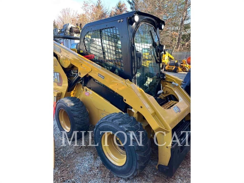 CAT 262D3 Skid steer mini nakladalci