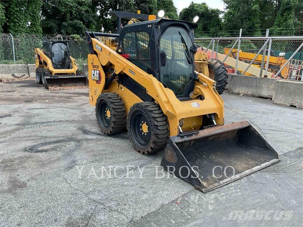 CAT 262D3 Skid steer mini nakladalci