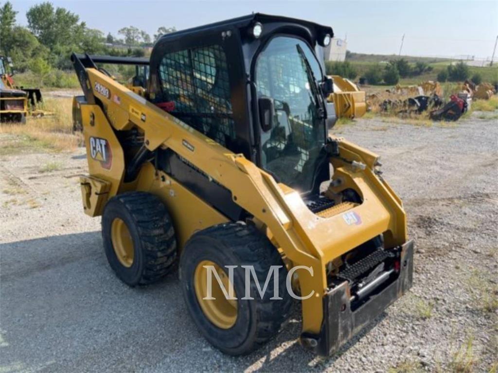 CAT 262D3 Skid steer mini nakladalci