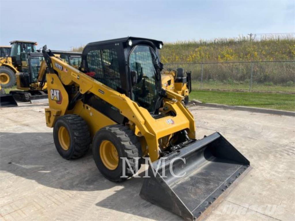 CAT 262D3 Skid steer mini nakladalci