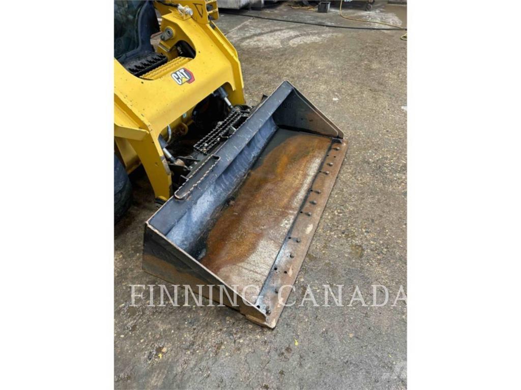 CAT 262D3 Skid steer mini nakladalci