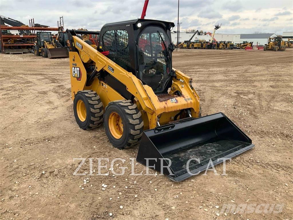 CAT 262D3 Skid steer mini nakladalci