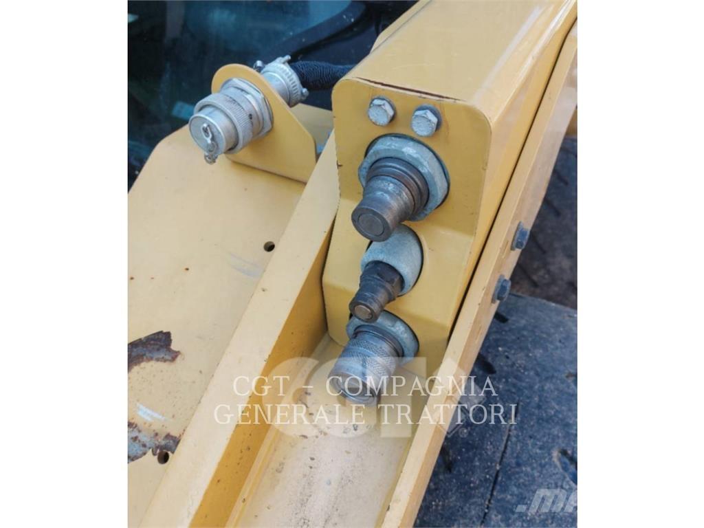 CAT 262D3 Skid steer mini nakladalci