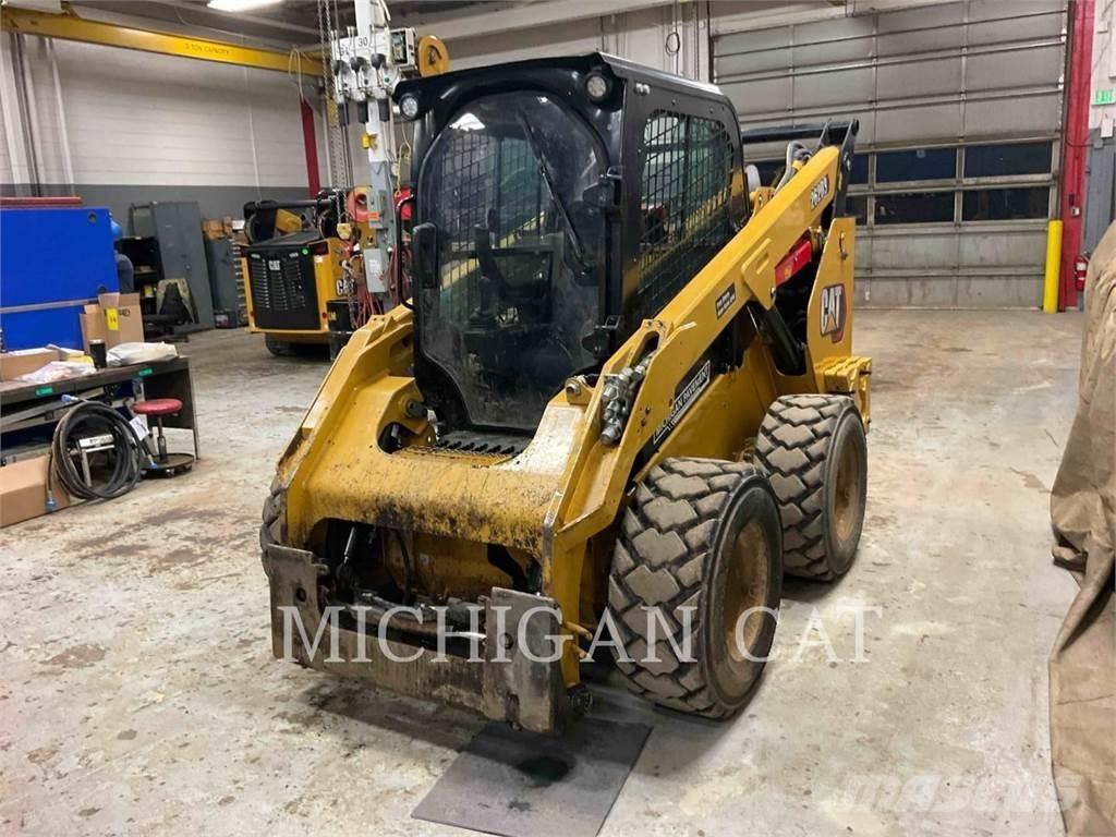 CAT 262D3 AHQR Skid steer mini nakladalci