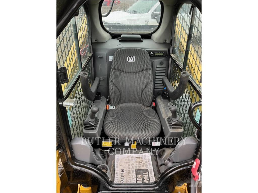 CAT 262D3 C3H2 Skid steer mini nakladalci