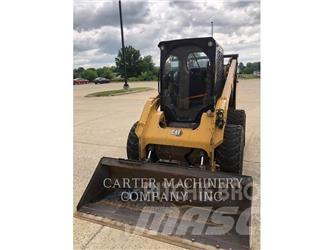 CAT 272 Skid steer mini nakladalci