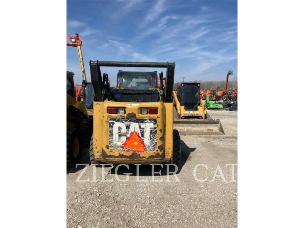 CAT 272C Skid steer mini nakladalci