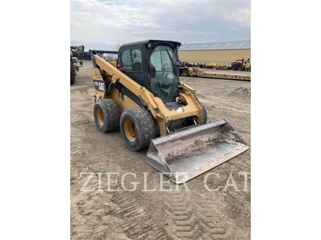 CAT 272D Skid steer mini nakladalci