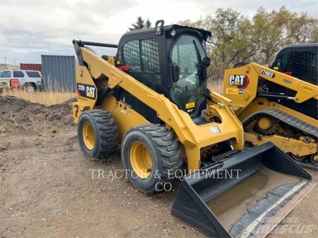 CAT 272D2 Skid steer mini nakladalci