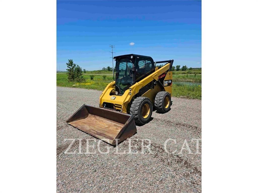 CAT 272D2 Skid steer mini nakladalci
