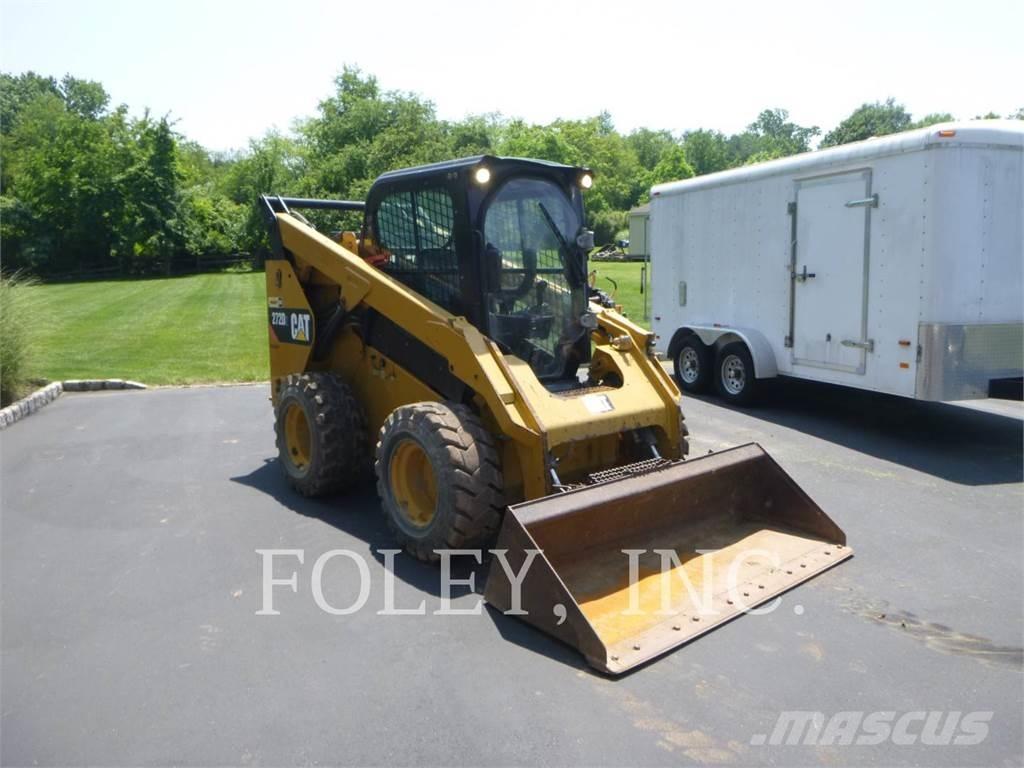 CAT 272D2 Skid steer mini nakladalci