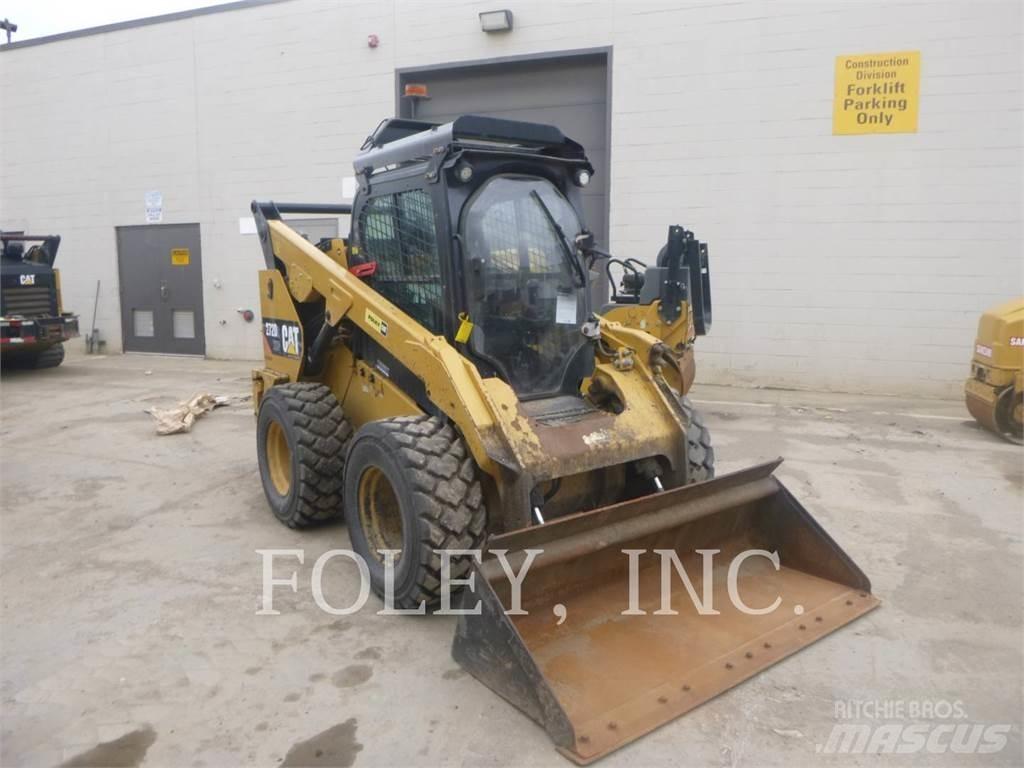 CAT 272D2XHP Skid steer mini nakladalci
