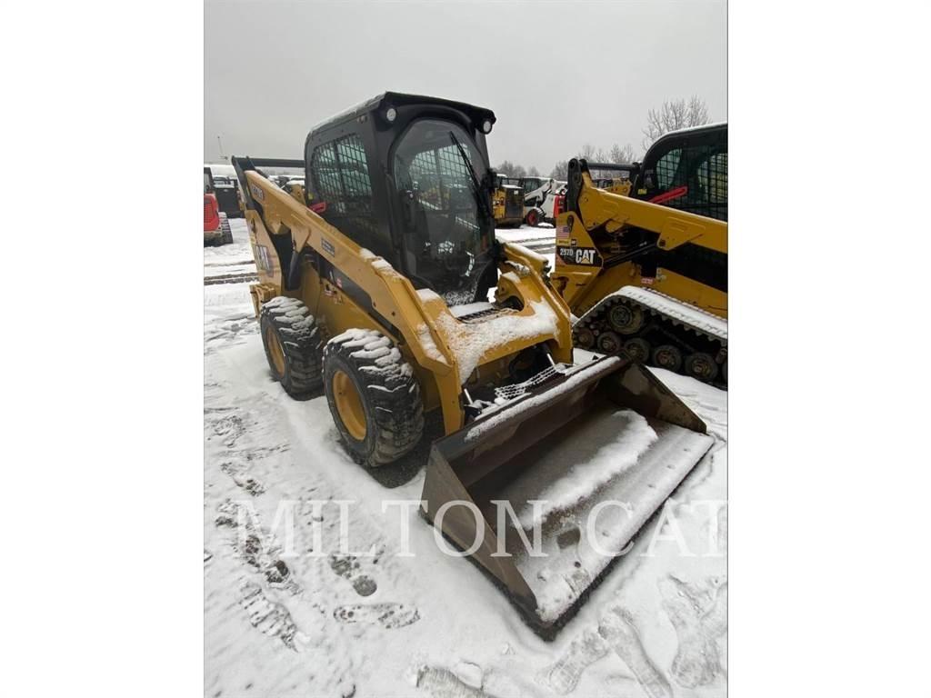 CAT 272D3 Skid steer mini nakladalci