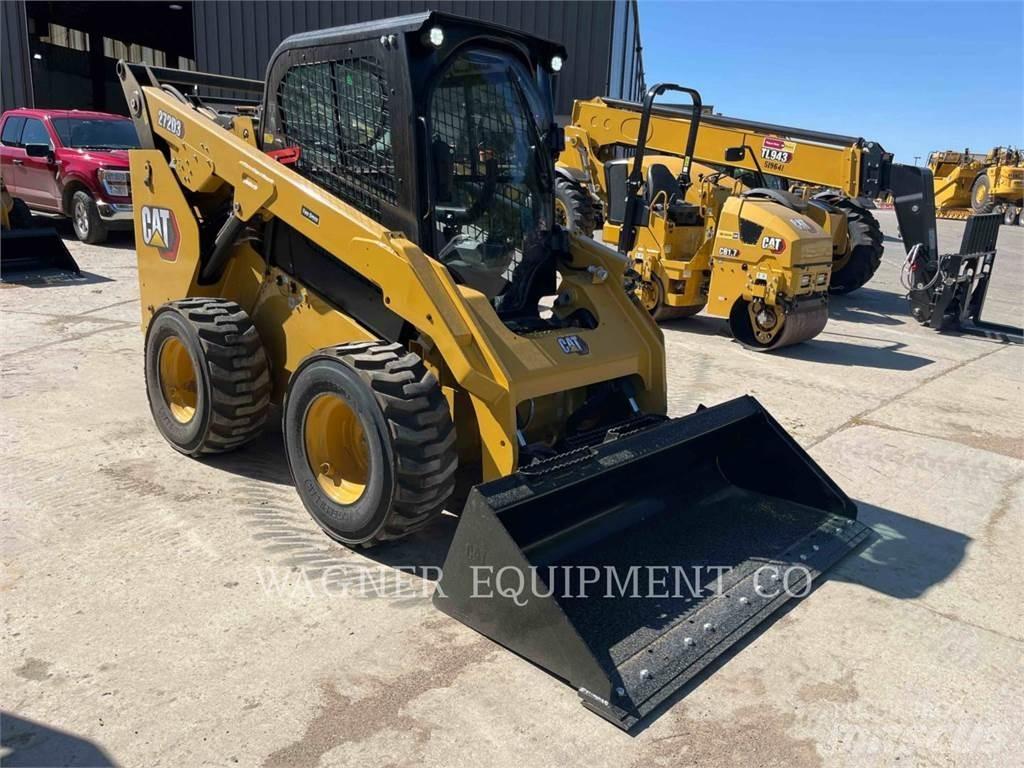 CAT 272D3 Skid steer mini nakladalci