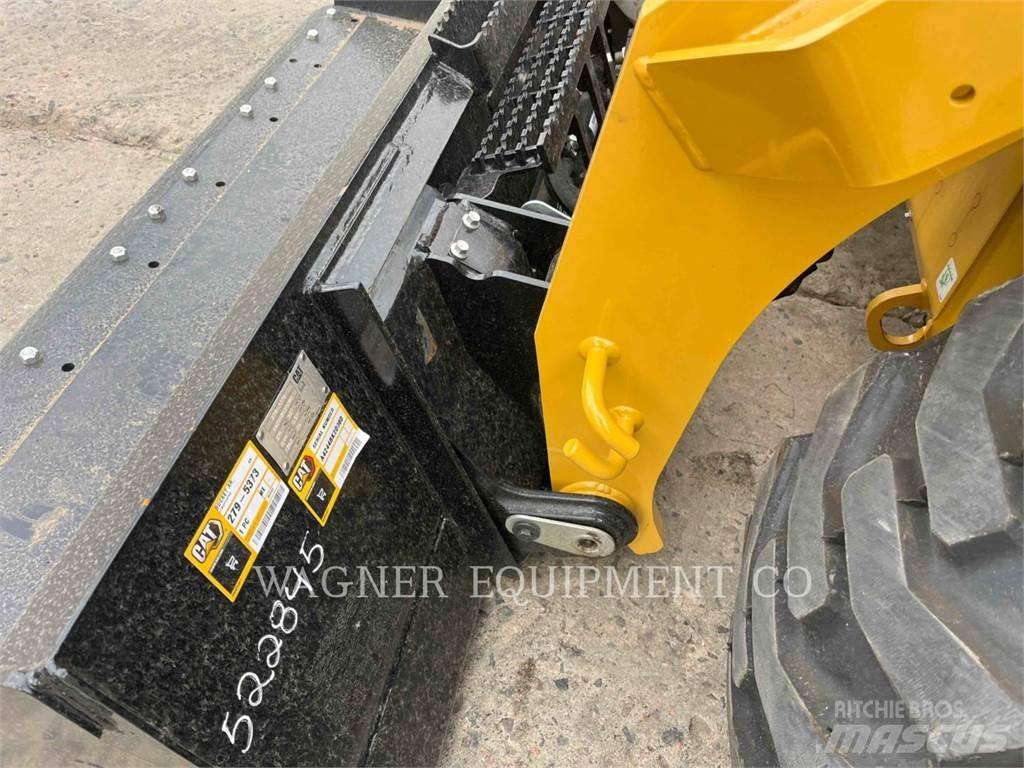 CAT 272D3 Skid steer mini nakladalci