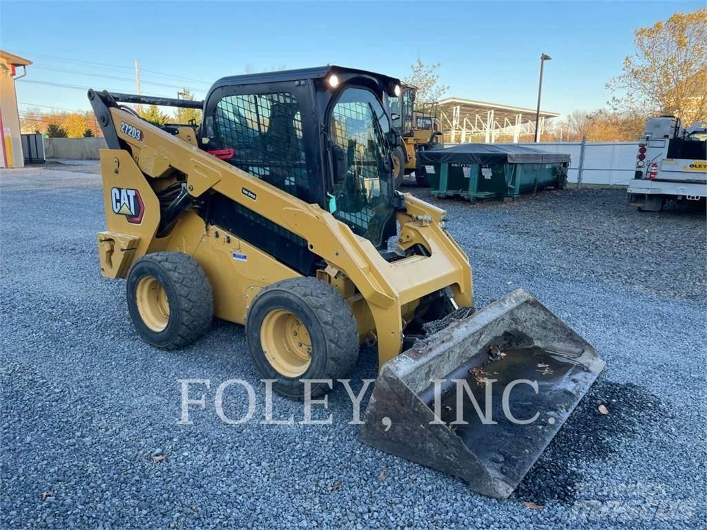 CAT 272D3 Skid steer mini nakladalci