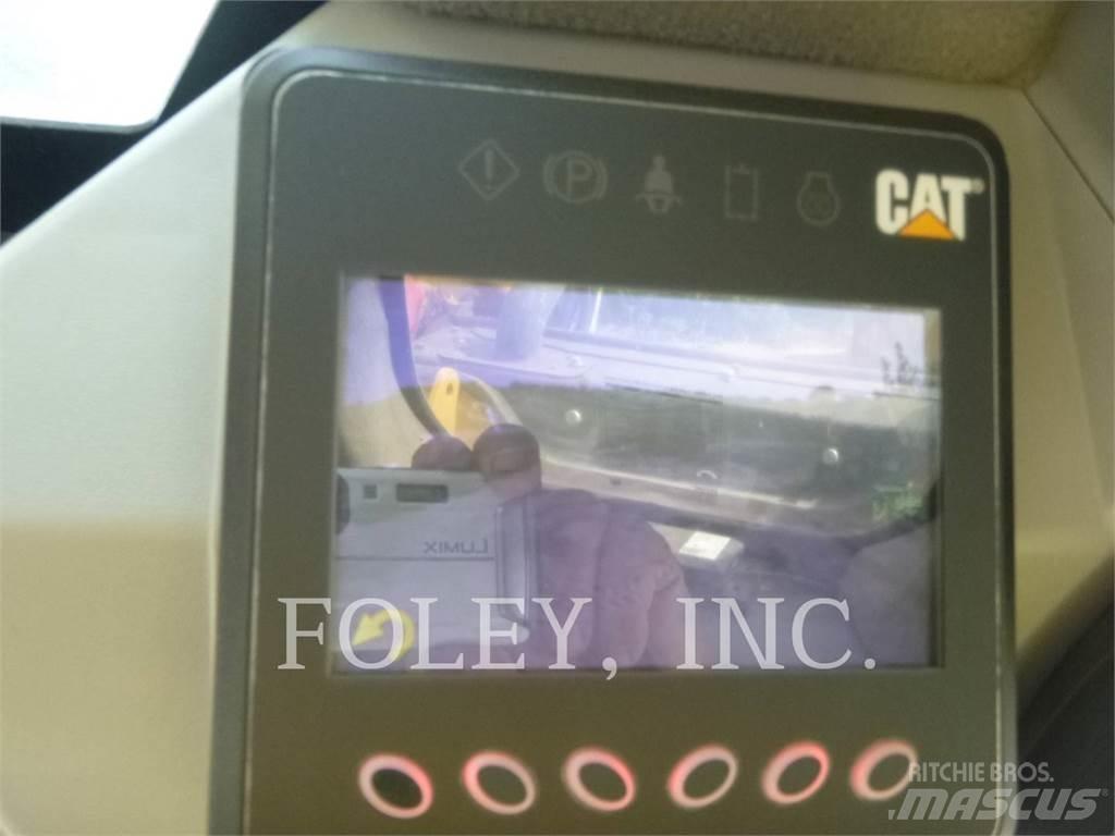 CAT 272D3 Skid steer mini nakladalci