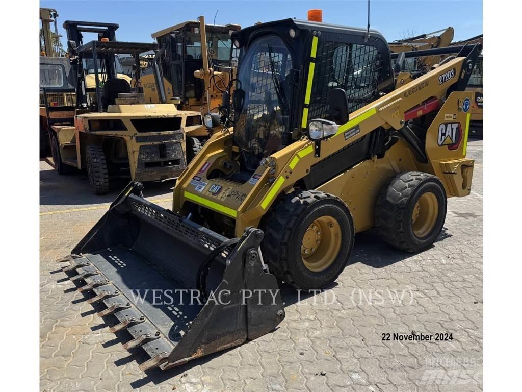CAT 272D3 Skid steer mini nakladalci