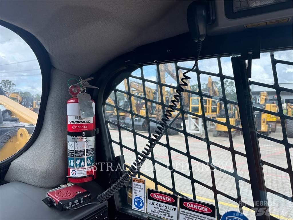 CAT 272D3 Skid steer mini nakladalci