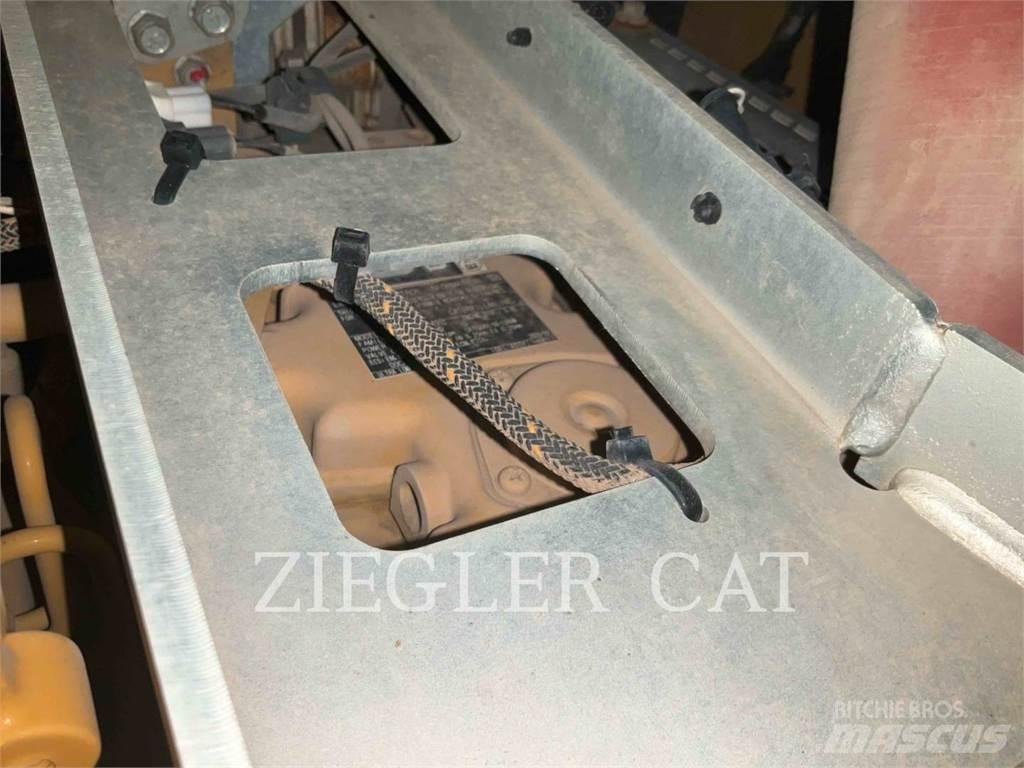 CAT 272D3 Skid steer mini nakladalci