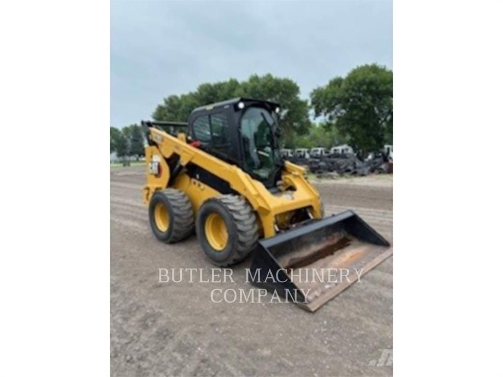 CAT 272D3 Skid steer mini nakladalci