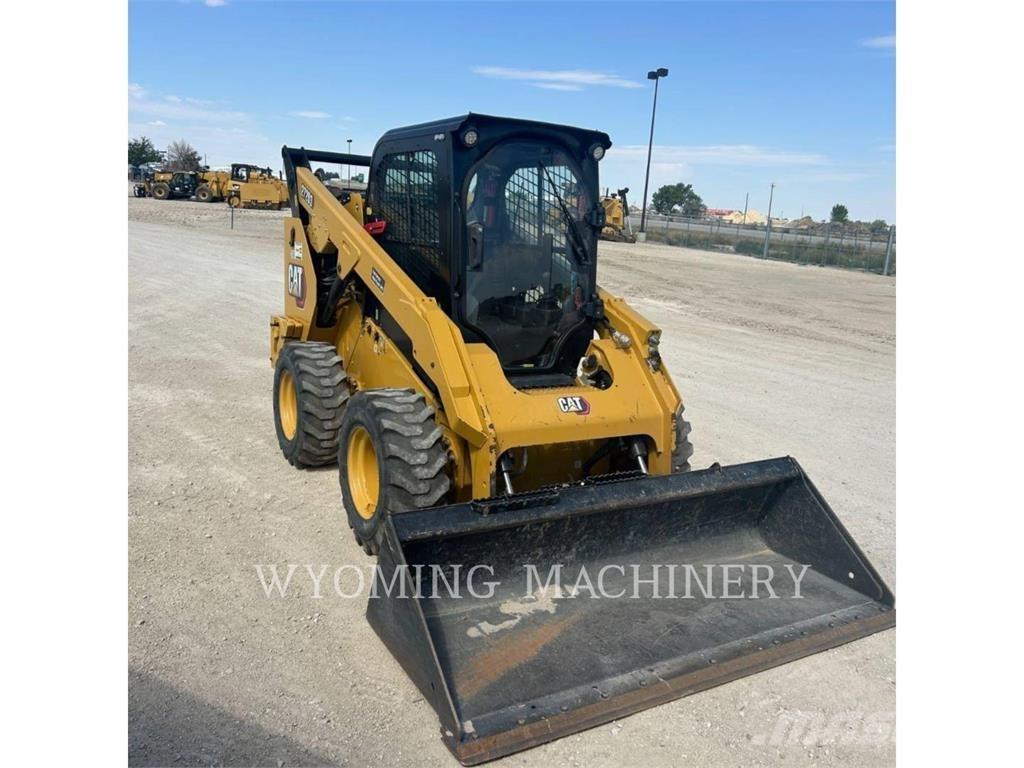 CAT 272D3 Skid steer mini nakladalci